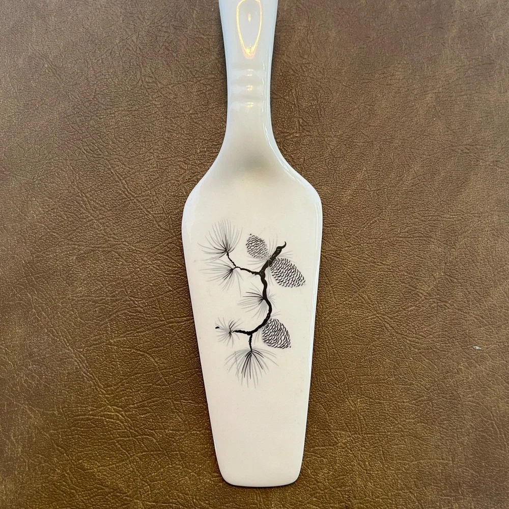 Vintage Harker Pinecone Solid Ceramic Pie/Cake Server 1950s